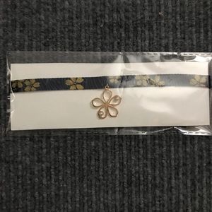 Flower Choker Necklace